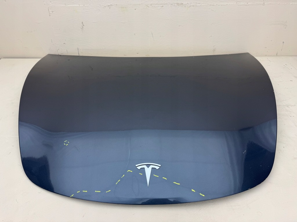 Tesla model 3 3 17r- капот кришка двигуна перед передня в Україні