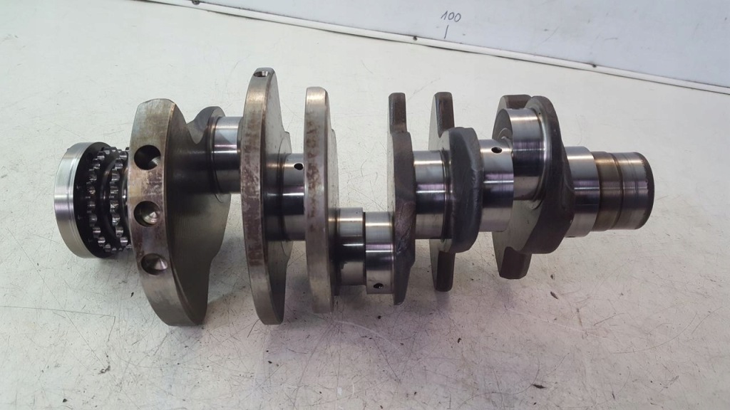 Wał коленчатый audi a6 c6 2,7 tdi Оригинал