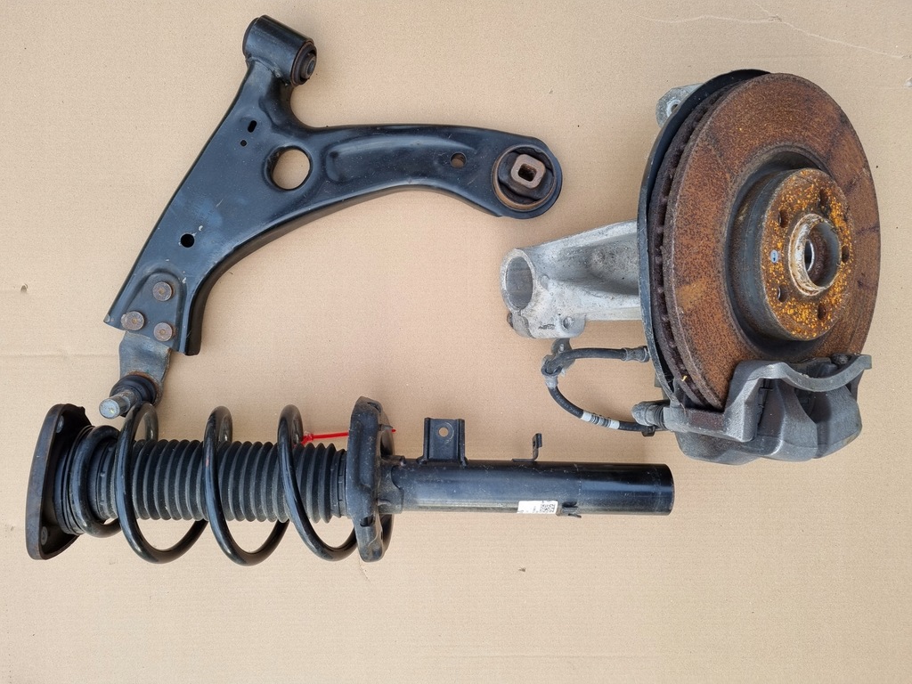 фото №1, Volvo xc40 лівий перед важіль амортизатор поворотний кулак ліва підвіска kpl