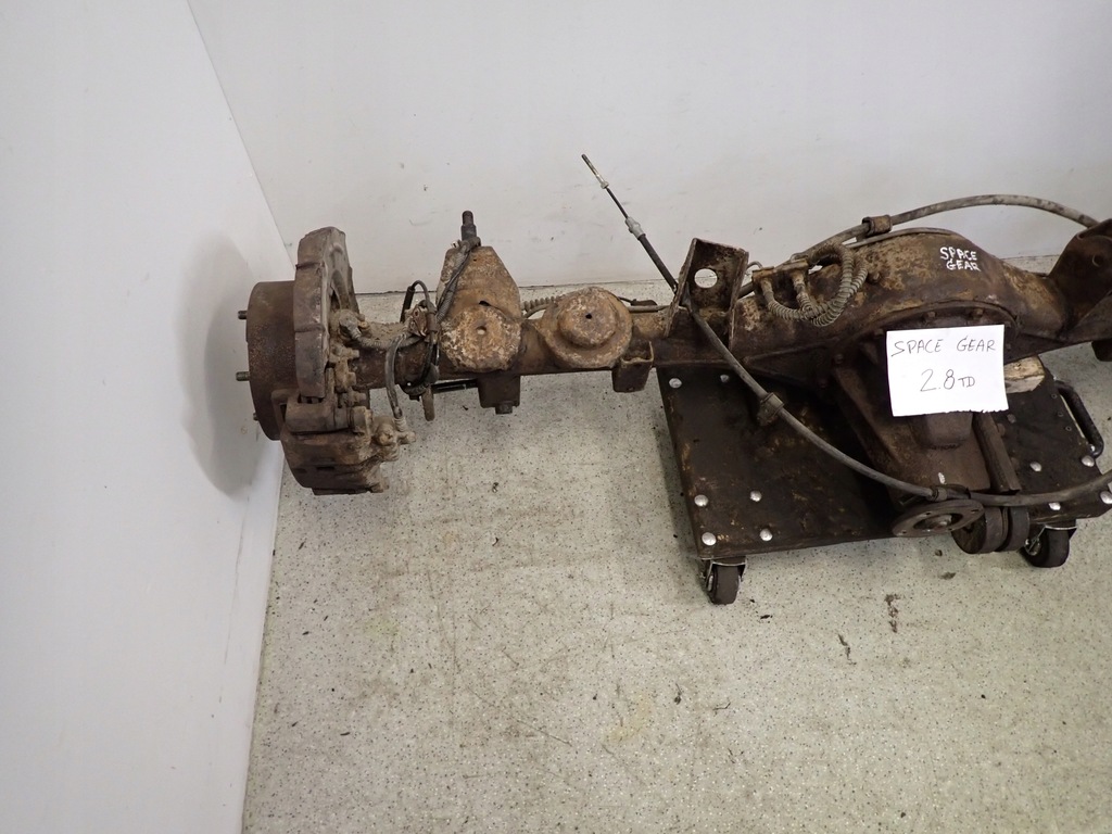 фото №4, Mitsubishi space gear l400 2.8td мост задний 4wd