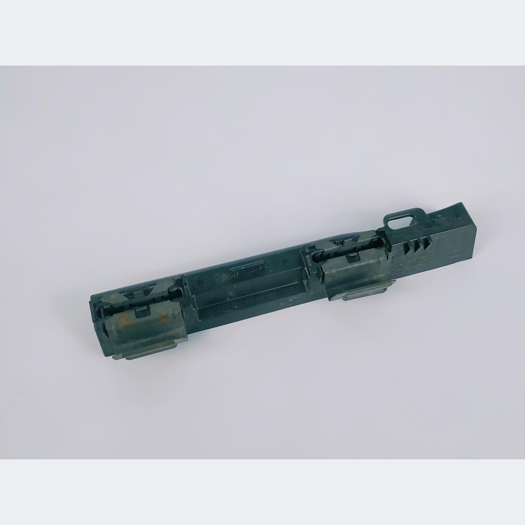 фото №1, Направляющая правый кронштейн порог mercedes e w212