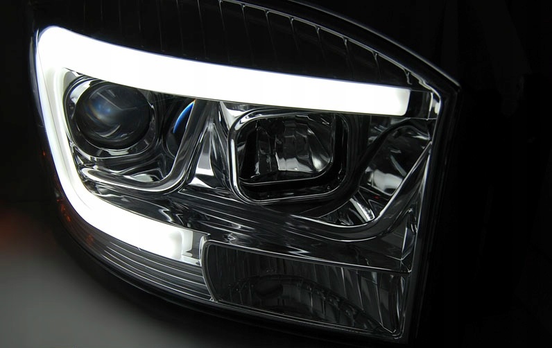 Фары dodge ram 06-08r led трубка  хром Доставка