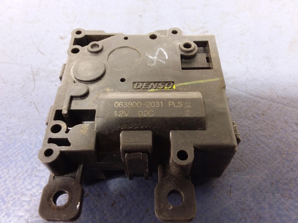 фото №5, Corolla e21 моторчик обігрівача 063800-2031