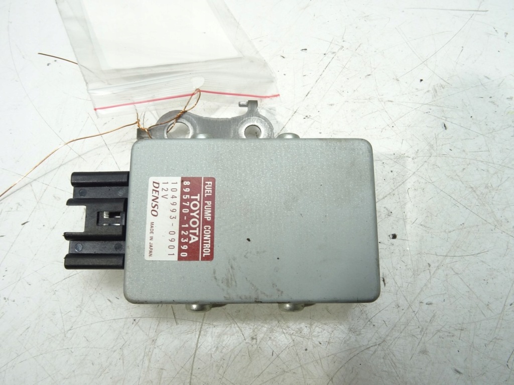 фото №1, Модуль toyota corolla e18 8957012390 блок управления