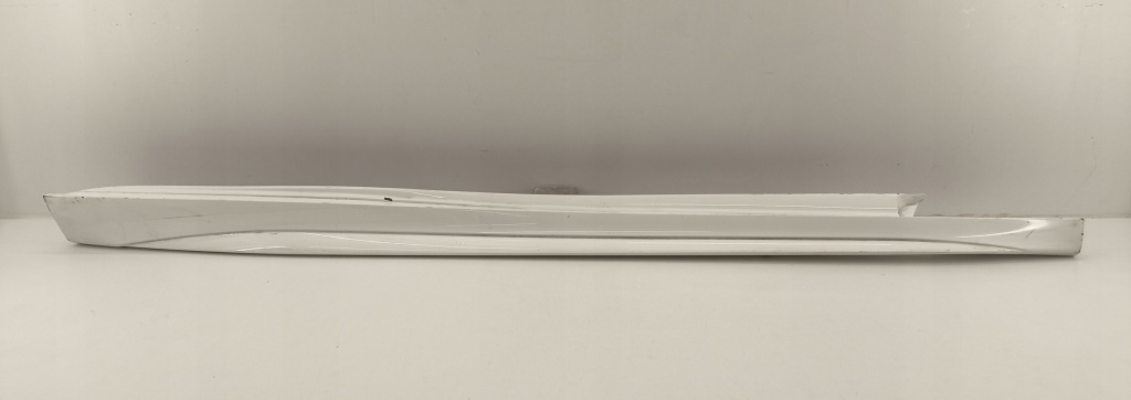 фото №1, Молдинг порог накладка правая mercedes c w206 amg 21-