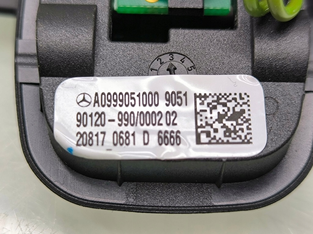 фото №7, Mercedes-benz c w205 2018 переключатель / кнопка руля