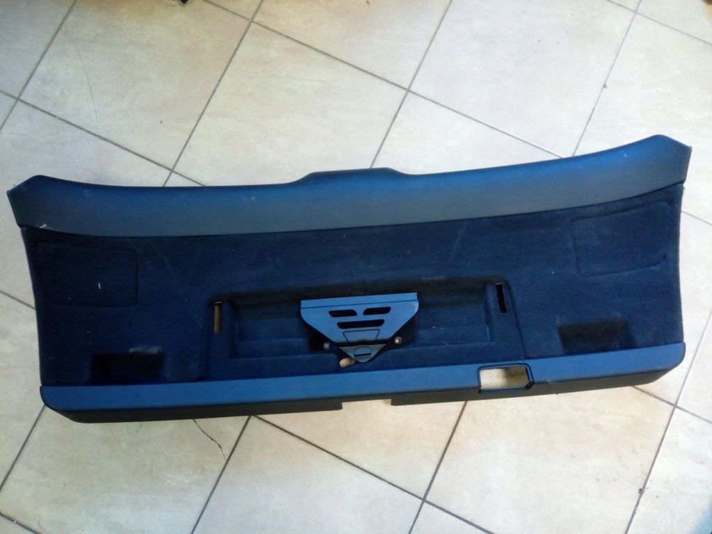 фото №1, Оббивка кришки audi a4 b7 kombi '05-08 oryg.