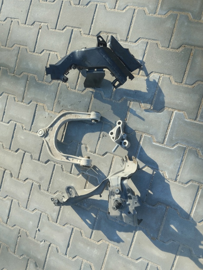 фото №1, Bmw ix рычаг кронштейн перед элементы