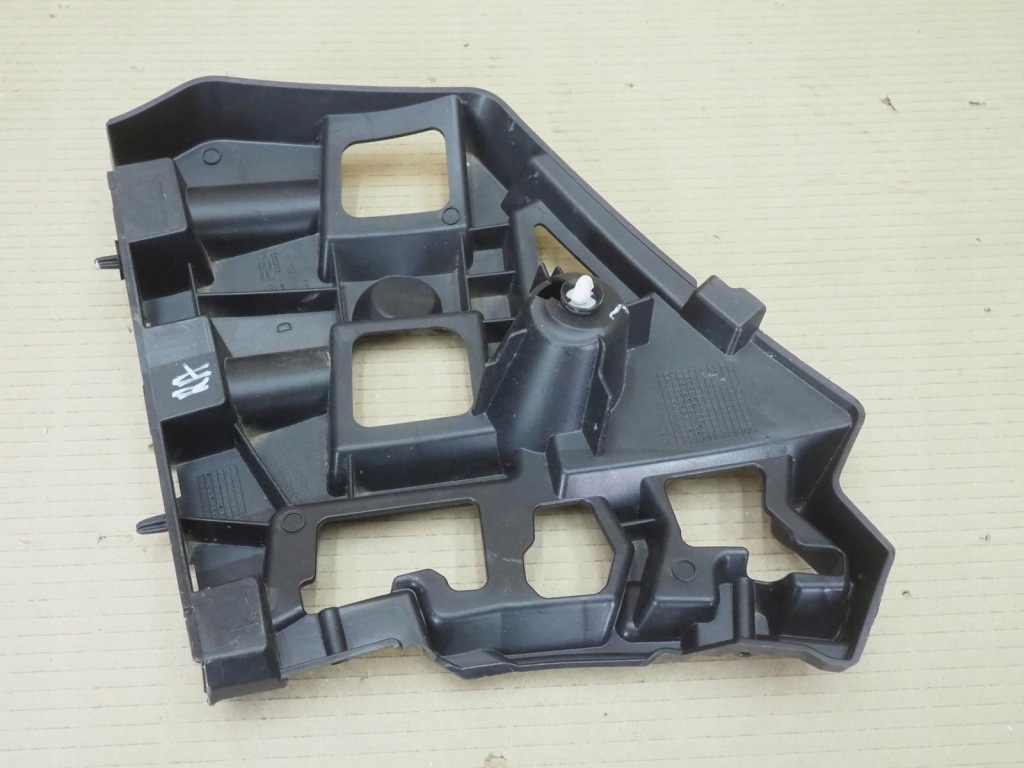 фото №16, Citroen c4 iii 9830714280 направляющая кронштейн бампера задняя правый