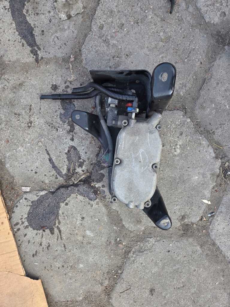 Купити Jeep оригінальний номер 68084905af