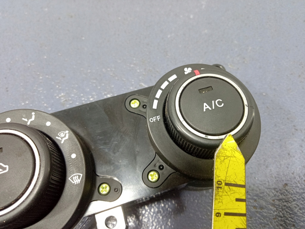 фото №7, Kia ceed i панель переключатель кондиционера обдув 97250-1h000eq