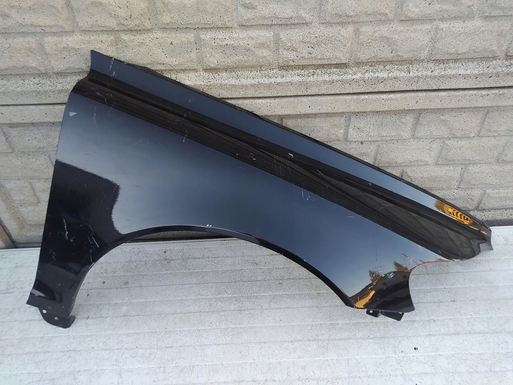 фото №1, Volvo c70 2005- крыло передний правый