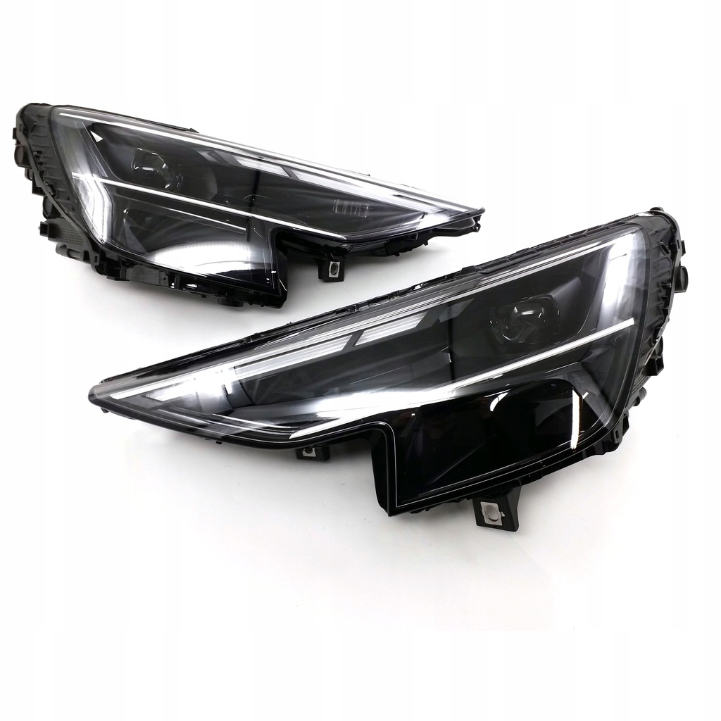 фото №1, Audi q8 4mn facelift набор фары 4m8941011