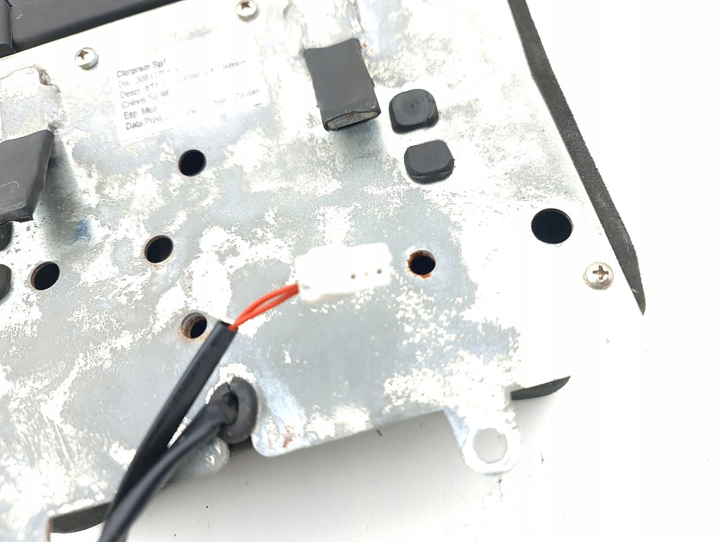 фото №10, Maserati quattroporte 2004 середина підголівник сидіння заднього