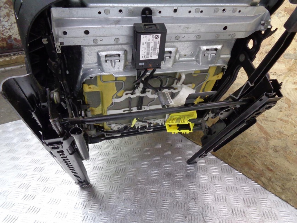 фото №8, Сиденье правый перед пассажира bmw 3 e90 e91 2004- europa