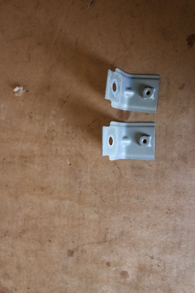 фото №1, Кронштейн vw atlas 3cn809183 3cn809184