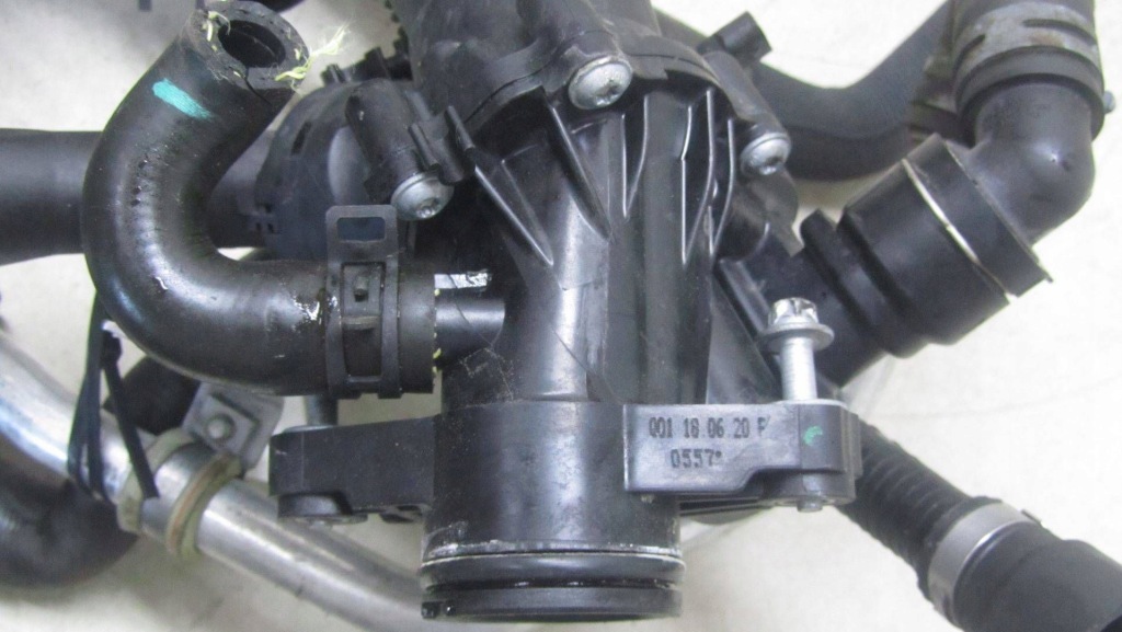 Mercedes c-klasa w205 2.0h корпус термостата a2742003100 14- Київ