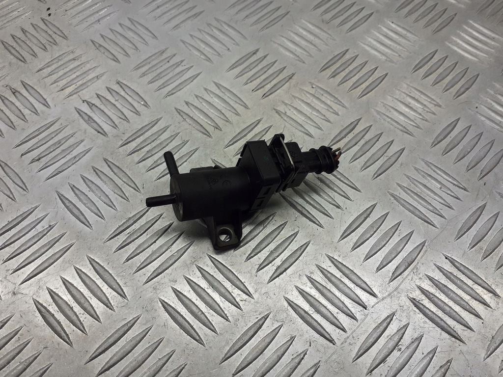 фото №1, Клапан вакуумa space star 1.9 did 7700113709