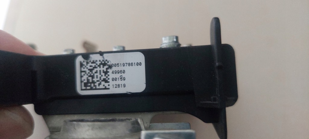 фото №3, Клемма плюсовая предохранители fiat 500x jeep renegade 00519786100