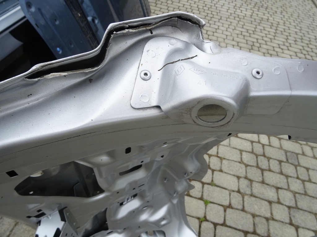 фото №5, Renault megane iii kombi крышка багажника задняя серебристая