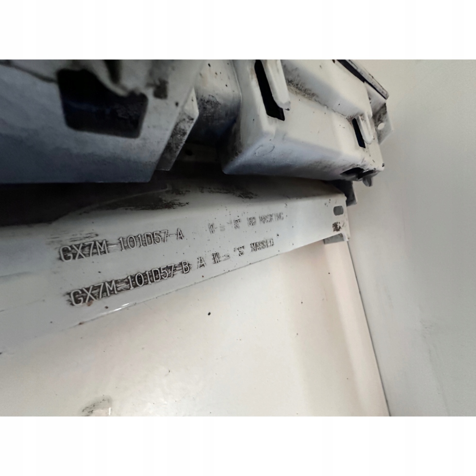 фото №11, Jaguar xe ліва сторона молдинг поріг бічна ліва r-sport