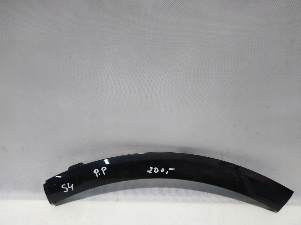 фото №1, : audi q4 e-tron 21- молдинг бампера левая перед