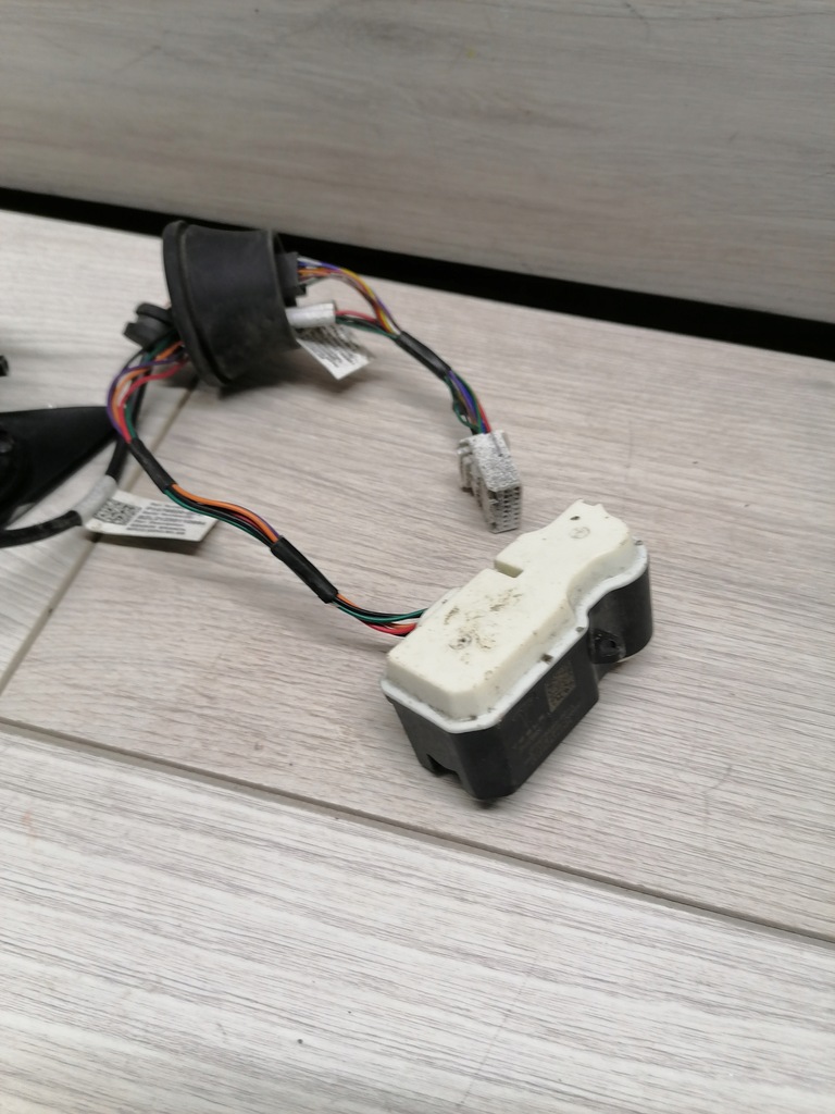 фото №8, Tesla 3 кришка порт заряджання 1505514-00-d