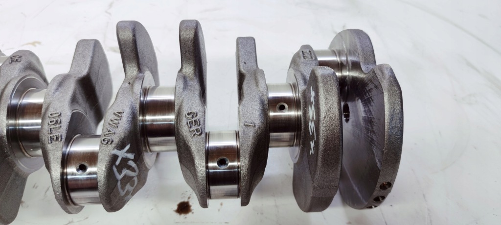 Wał колінчастий audi vw seat 2.0 tfsi dnf 06le 33 в Україні