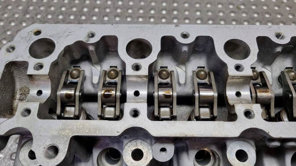 Головка вал комплект  030103374at/ba 030103475ag polo iv lupo arosa ibiza 3 Ціна