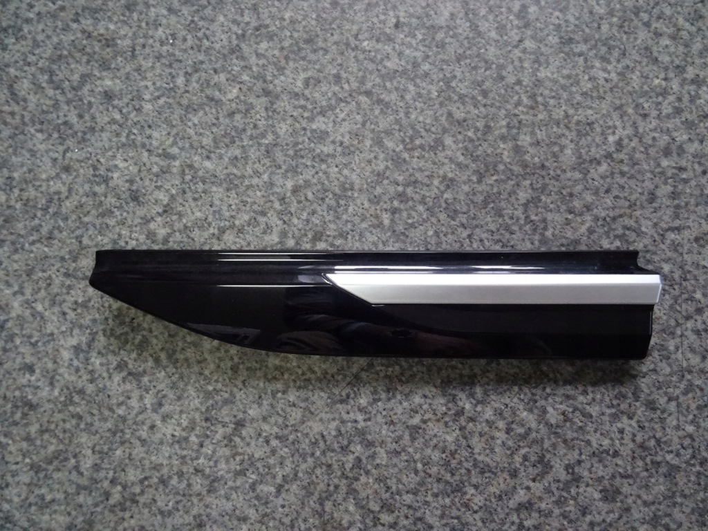 фото №1, Range rover velar l560 молдинг крила ліва