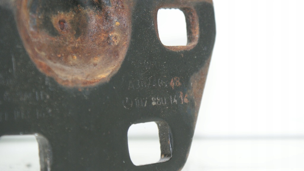 Mercedes r107 sl slc абсорбер бампера правий перед передній 1078801414 в Україні