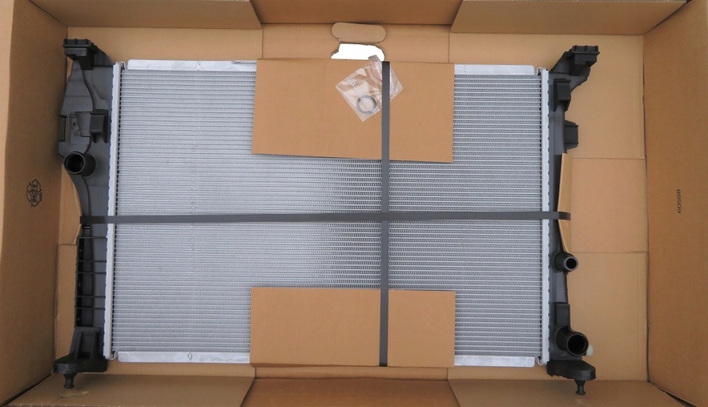 фото №2, Радиатор wody mercedes klasa gla x156 2013- amg