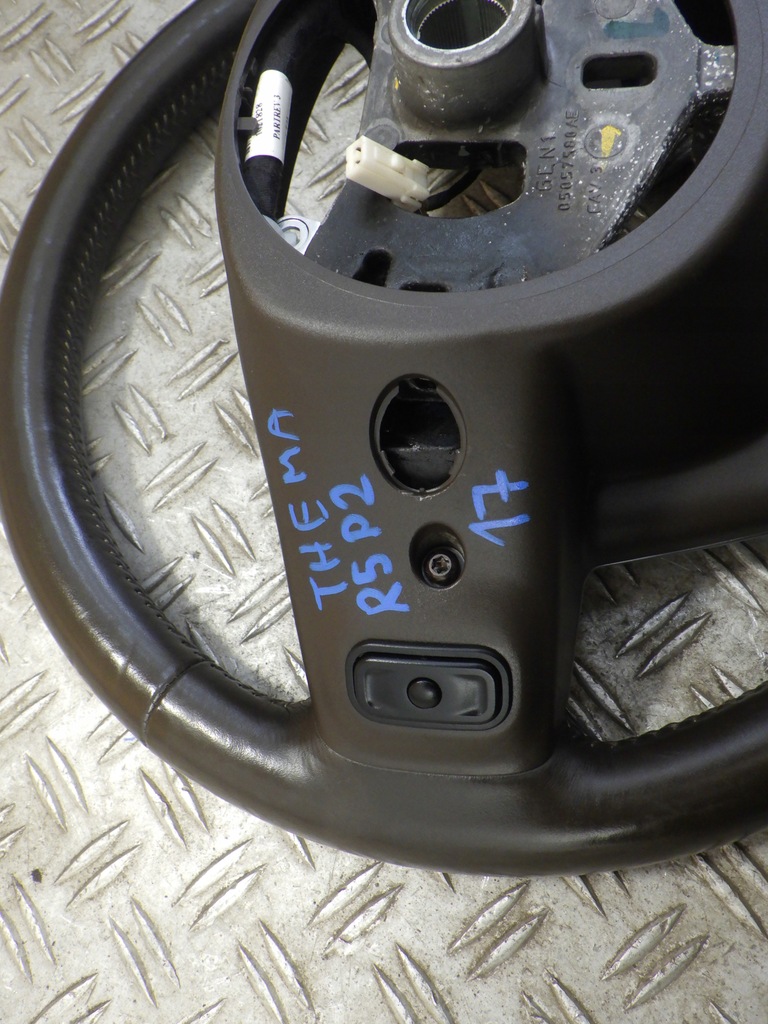 фото №9, Повітропровід lancia thema шкіра мультифункція