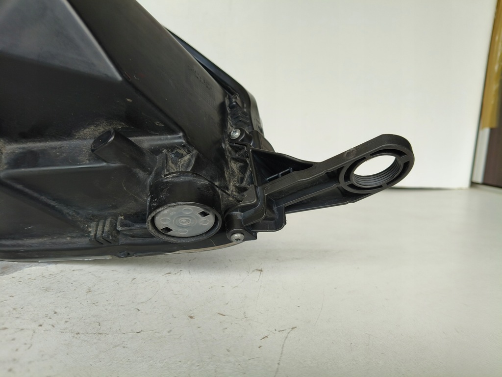 фото №9, Лампа левая фара skoda rapid 5ja 12- ксенон