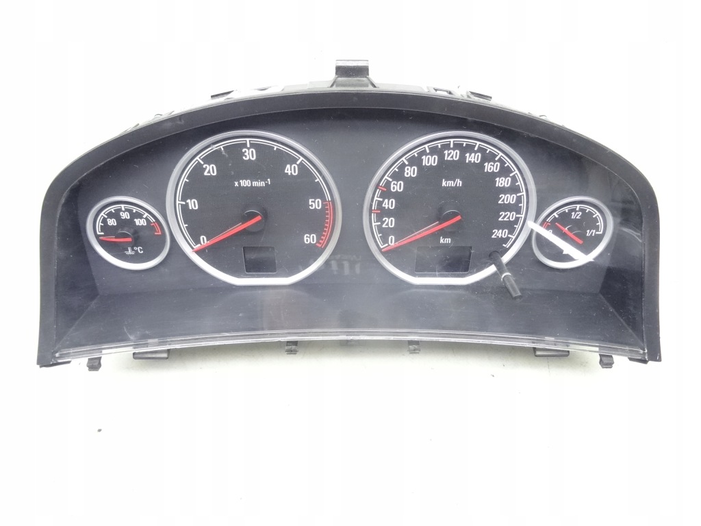 фото №1, 93182071 opel vectra c приборная панель счетчик