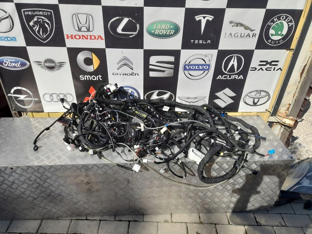 фото №1, Renault megane v e-tech електропроводка салону кабіни 240102110r