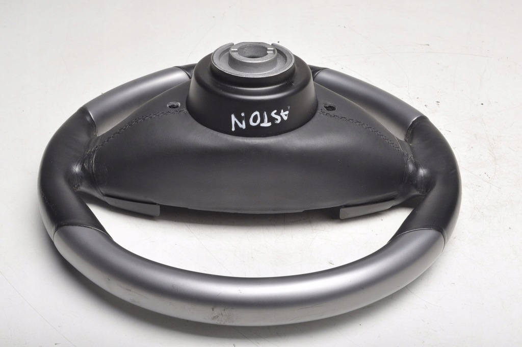 фото №8, Aston martin vanquish i vantage воздуховод кожаный