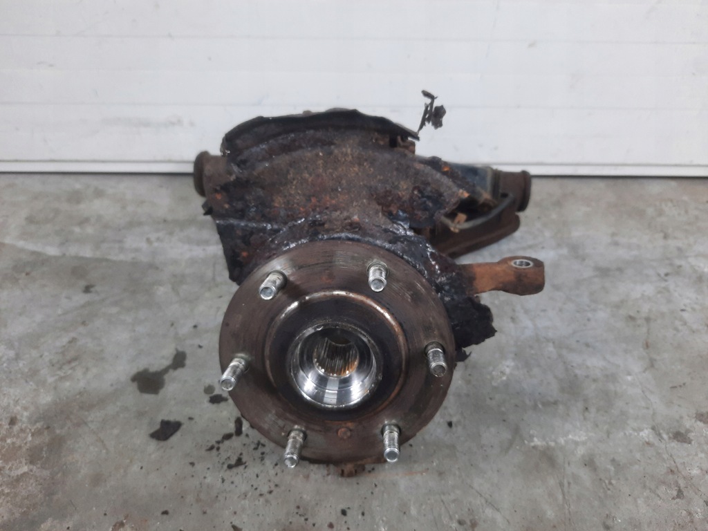 фото №6, Поворотный кулак перед правая mitsubishi pajero iv 3.2 did