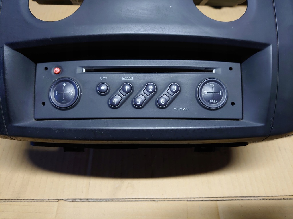 фото №4, Рамка консоли средняя радио scenic ii 8200140713