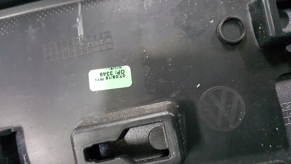 фото №11, Молдинг двері лівий перед vw touareg iii 760854939d демонтаж