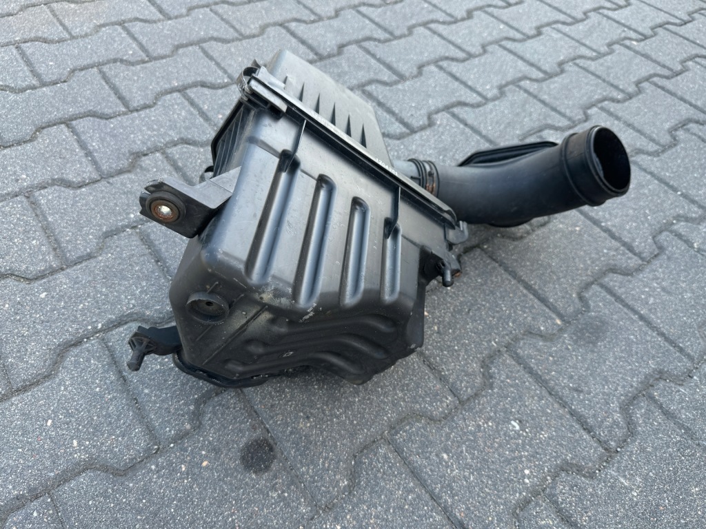 фото №5, Корпус фильтра воздуха kia sportage iii 10-15 1.7 crdi 28110-2y300