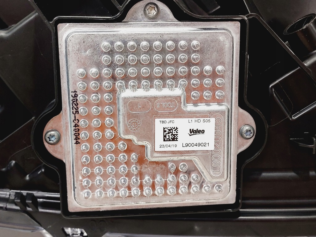 фото №6, Renault оригинальный номер 260605819r лампа full led