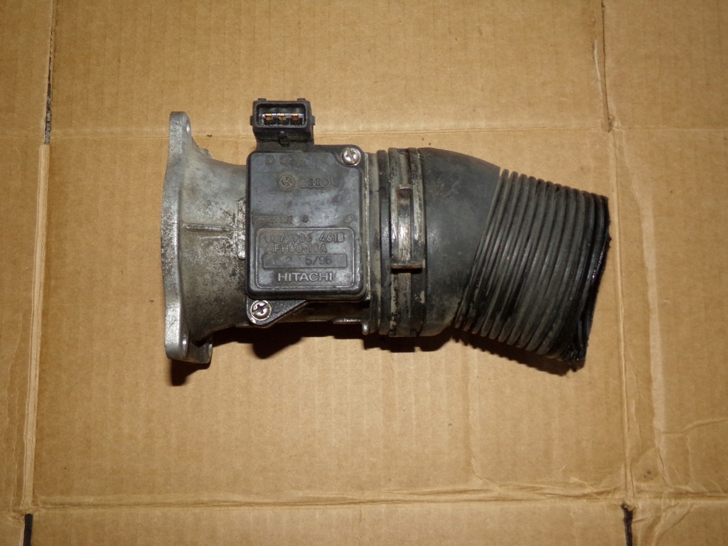 фото №1, Витратомір 037906461b golf passat b4 1.6 b