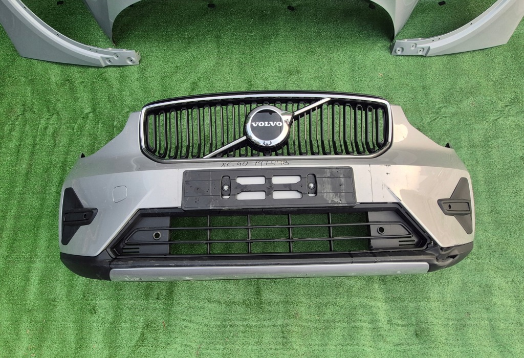Бампер перед передний kompletny 4 pdc volvo xc40 lift радар оригинал с Разборки