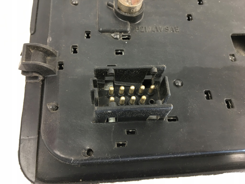 Вкладиш лампи задній лівий цоколь лампочка лівий задній mercedes w140 дорестайлінг Недорого