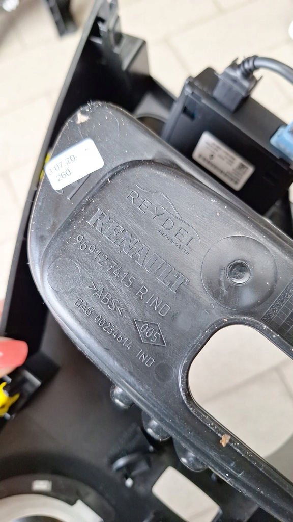 фото №6, Рамка туннель туннель средний зарядное устройство usb renault twingo iii