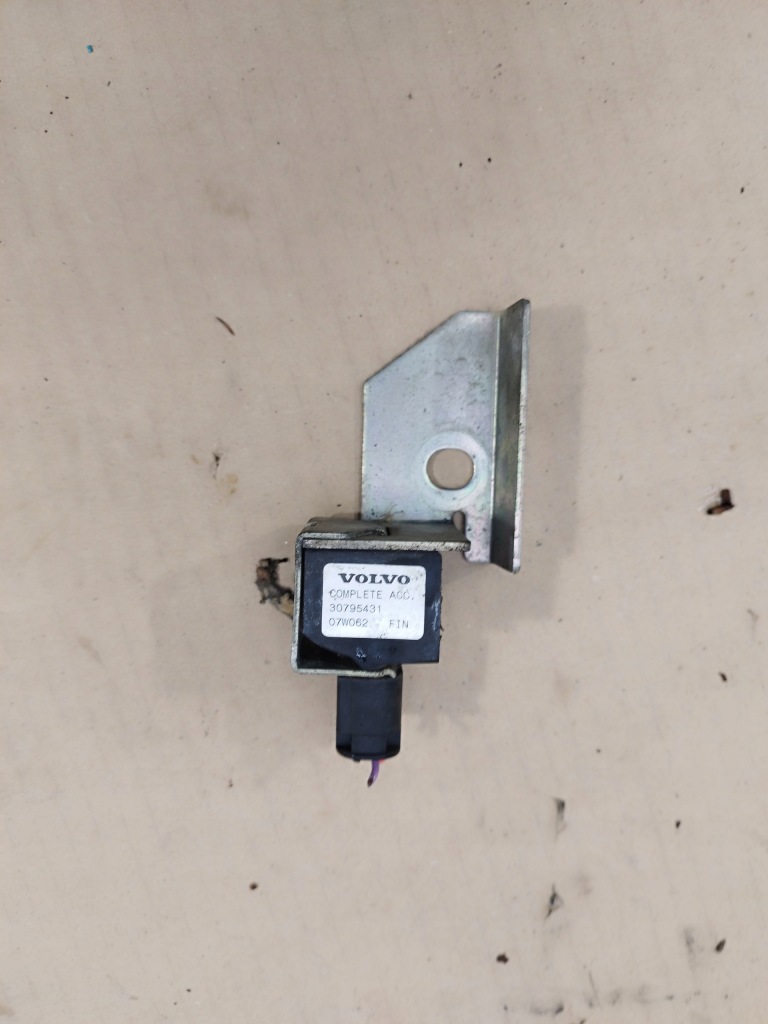 Датчик подвеска volvo правый 30795431 lub левый 30795430 с Разборки