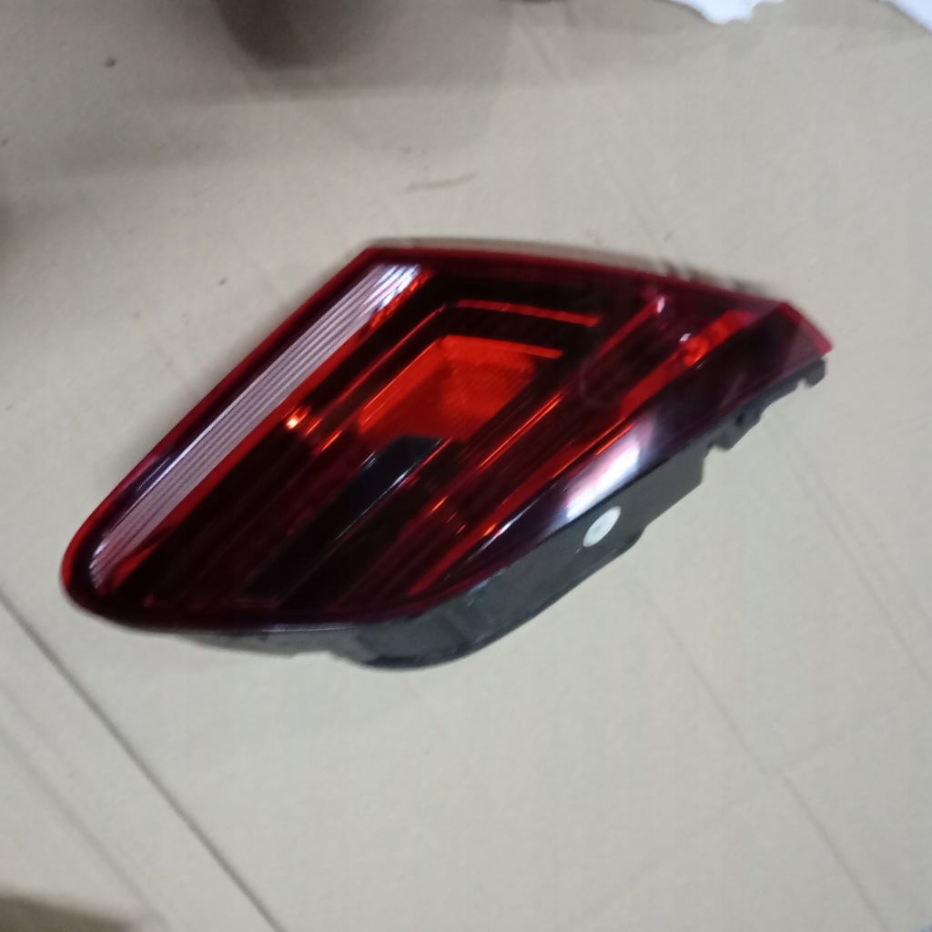 фото №1, Лампа левый задняя левая задняя w крышка 3c8945307q vw passat cc lift led