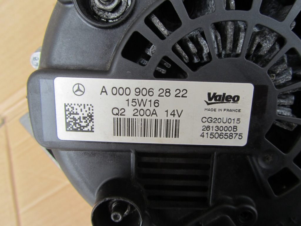 Генератор mercedes e w212 15r 2.2 cdi 40tyskm a0009062822 Киев