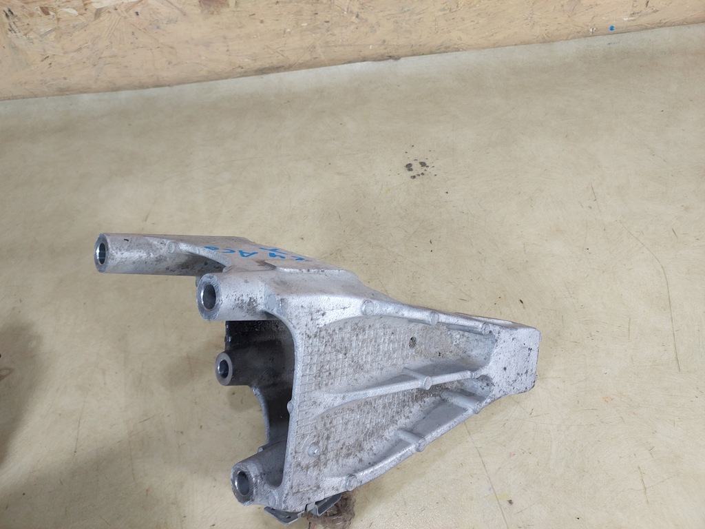 фото №4, Accord vii 2.4 кронштейн двигателя